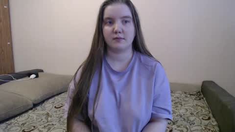 Josefin online show from April 7, 8:27 am