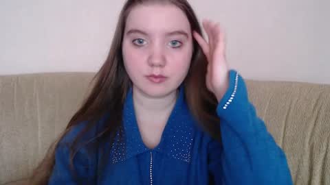 Josefin online show from December 18, 6:53 am