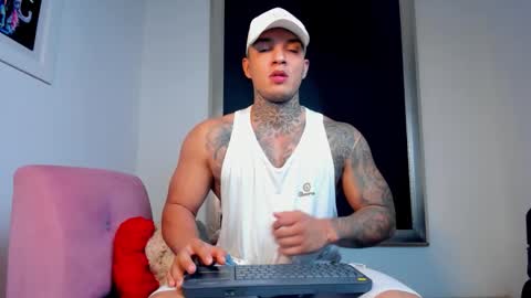 AquilesElpapi online show from October 22, 12:51 pm