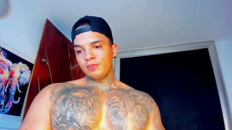 AquilesElpapi online show from November 1, 5:39 am