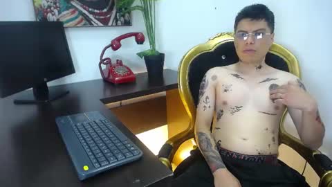 aquilestaylor online show from July 21, 1:02 pm