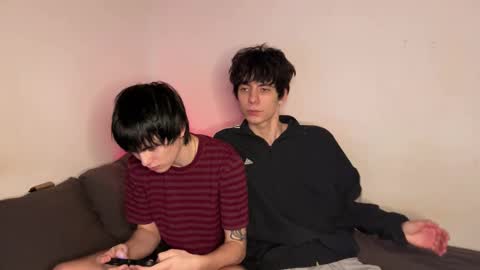 zik and kris online show from January 12, 11:23 pm