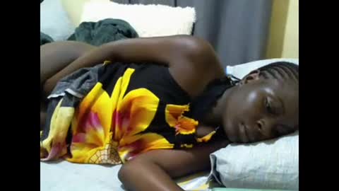 ara bellah online show from December 7, 8:11 pm