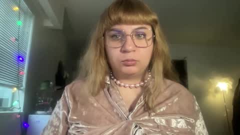 BustyPrincessLeila online show from January 31, 7:11 pm