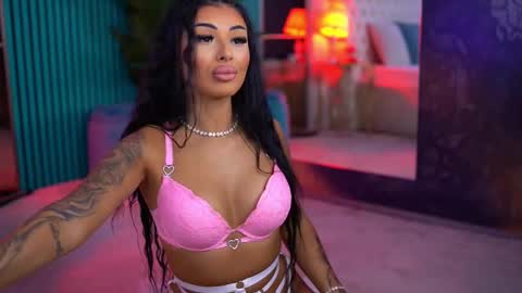 arabellaposh online show from October 10, 5:57 am