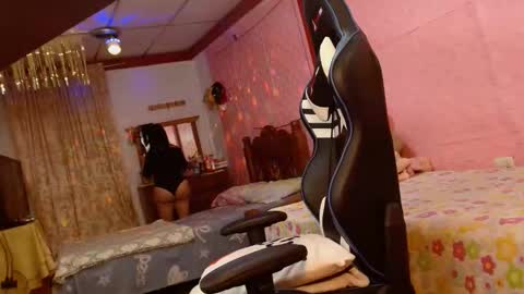 Aranza online show from October 22, 10:07 am