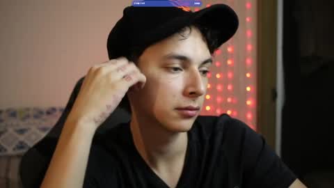 ARCHIBALDO online show from April 11, 1:32 am