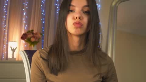 My name is Kelly online show from February 26, 8:36 pm