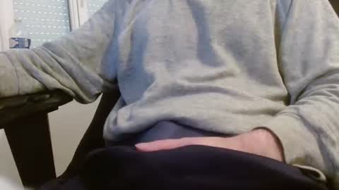 Snapshot of arekusan6 chatting on January 7, 2:51 pm Arek online show from January 7, 2:51 pm