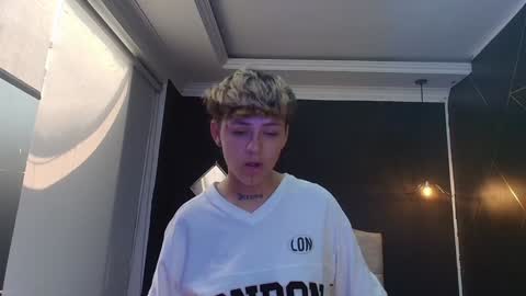 Ares Collings  online show from January 14, 7:21 pm