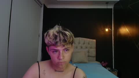 Ares Collings  online show from December 27, 1:22 am