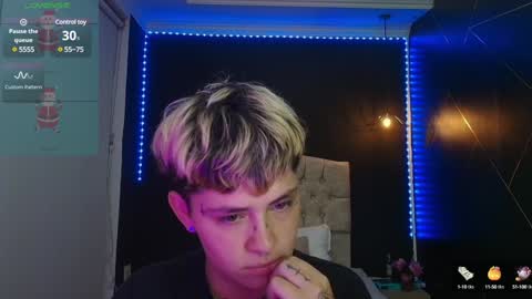 Ares Collings  online show from December 20, 1:58 am