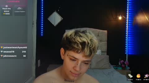 Ares Collings  online show from December 10, 10:16 pm