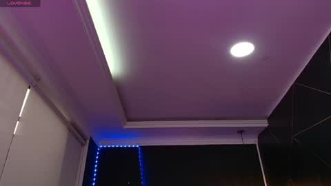 Ares Collings  online show from December 24, 9:44 pm