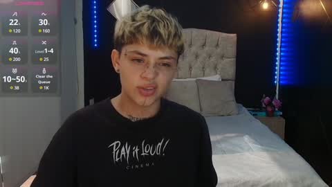 Ares Collings  online show from December 16, 7:10 pm