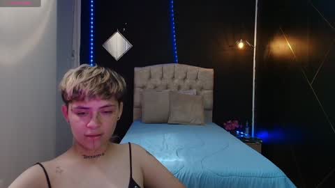 Ares Collings  online show from December 24, 6:39 pm