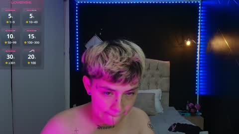 Ares Collings  online show from December 9, 11:13 pm