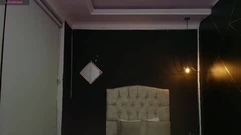 Ares Collings  online show from December 13, 12:09 am