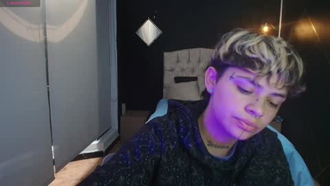 Ares Collings  online show from January 16, 7:10 pm