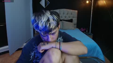 Ares Collings  online show from January 8, 10:16 pm