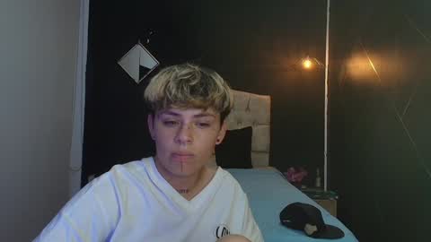 Ares Collings  online show from January 14, 11:37 pm