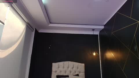 Ares Collings  online show from January 11, 7:05 pm