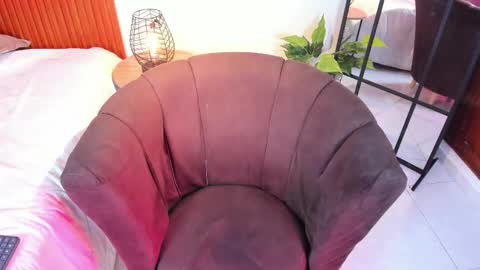 aress444 online show from October 8, 8:53 am