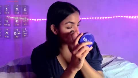 Bella online show from March 20, 3:06 pm