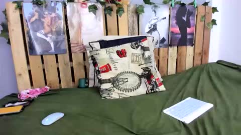 Annie online show from November 3, 3:07 am