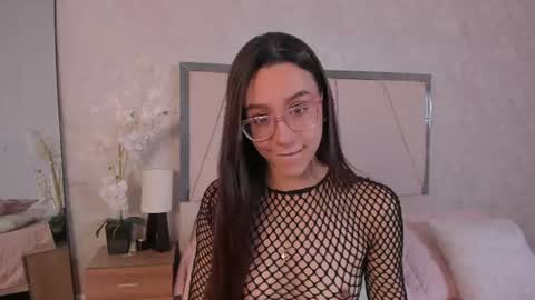 Ari Wilde online show from June 9, 1:44 pm