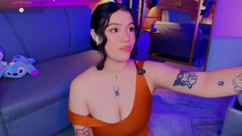 Ari  online show from April 9, 9:20 pm