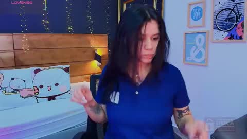 Ari  online show from April 18, 7:07 pm