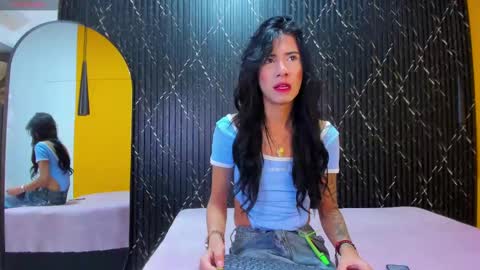 Aria Millers  online show from October 7, 11:39 am