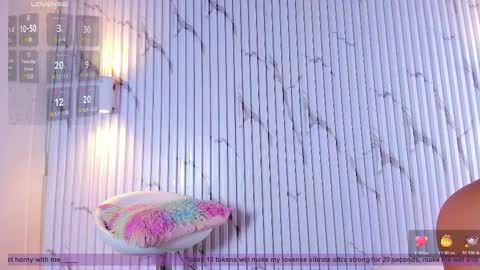 Aria Millers  online show from February 13, 7:31 pm