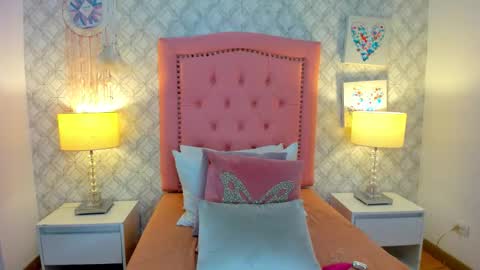 aria_star7 online show from September 18, 8:02 pm