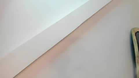 aria_walker_ online show from February 22, 11:57 am