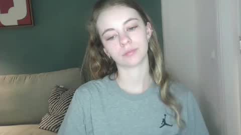 AriaCreazy online show from September 29, 6:23 am