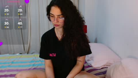 ariagal online show from April 7, 5:59 pm