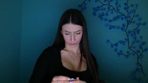 Ariana online show from February 4, 3:27 pm