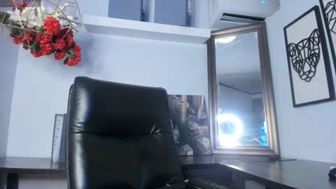 Ariana  online show from February 1, 7:57 am