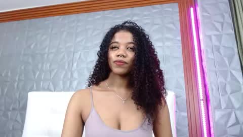 arianna_rochel online show from November 18, 6:22 pm
