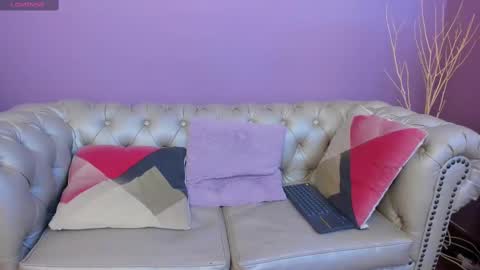 Arianna online show from November 20, 6:49 pm