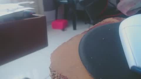 ariannaloovel online show from April 16, 9:39 pm