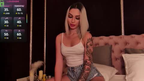 Arianna online show from October 9, 6:13 pm