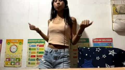 Mila online show from May 7, 2:35 pm