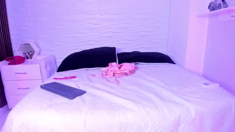 AriannaROux online show from September 16, 4:59 am