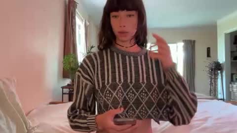Aria  online show from July 7, 8:13 pm