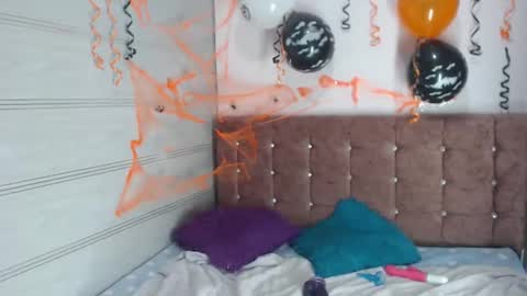 ariasmithog online show from October 8, 2:45 pm