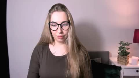 Aria online show from January 14, 12:13 pm