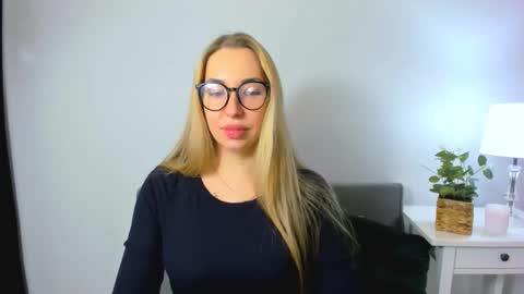 Aria online show from December 2, 4:16 pm